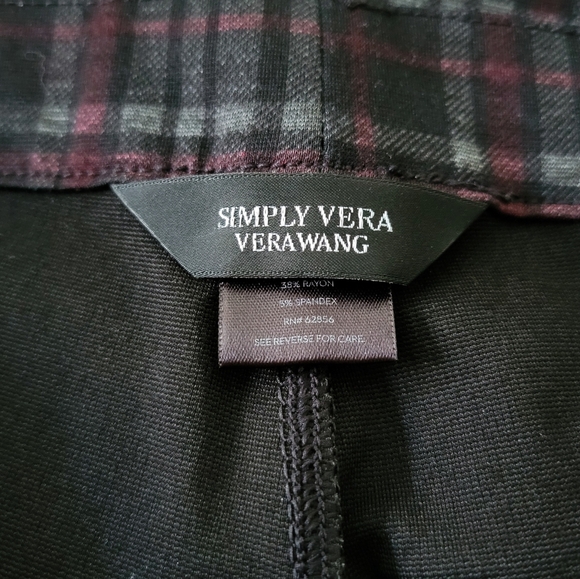 Plaid Leggings in Black and Purple Size Large - Picture 3 of 6